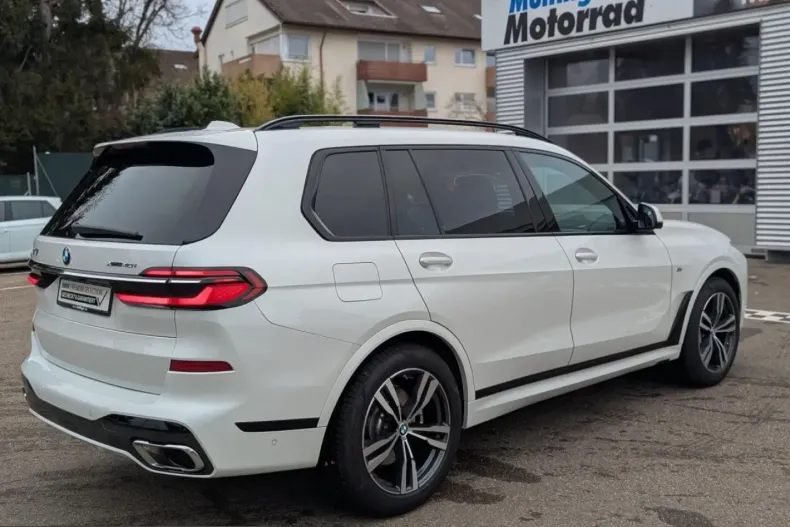BMW X7 (Seria X) din 2025 cu 24.093 km - oferta BMW223116 - foto 8