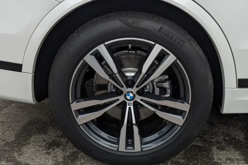 BMW X7 (Seria X) din 2025 cu 24.093 km - oferta BMW223116 - foto 9