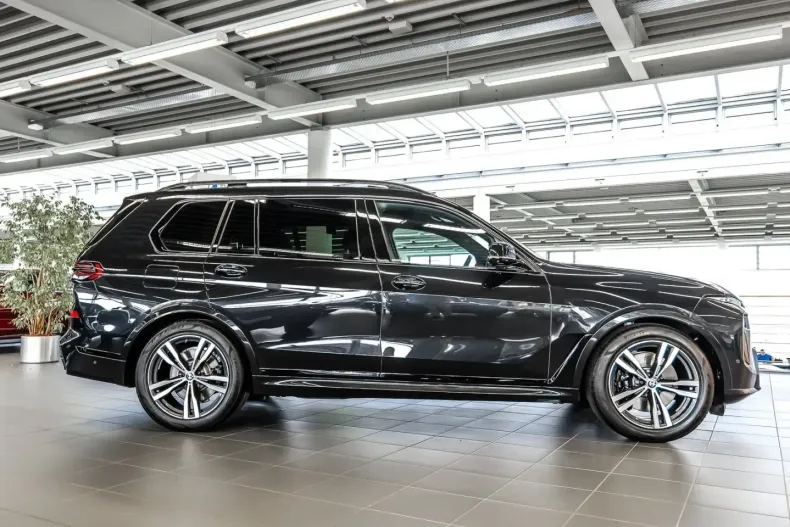 BMW X7 (Seria X) din 2024 cu 31.949 km - oferta BMW223118 - foto 10