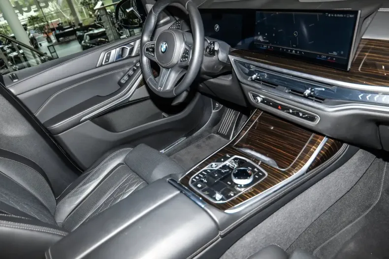 BMW X7 (Seria X) din 2024 cu 31.949 km - oferta BMW223118 - foto 16