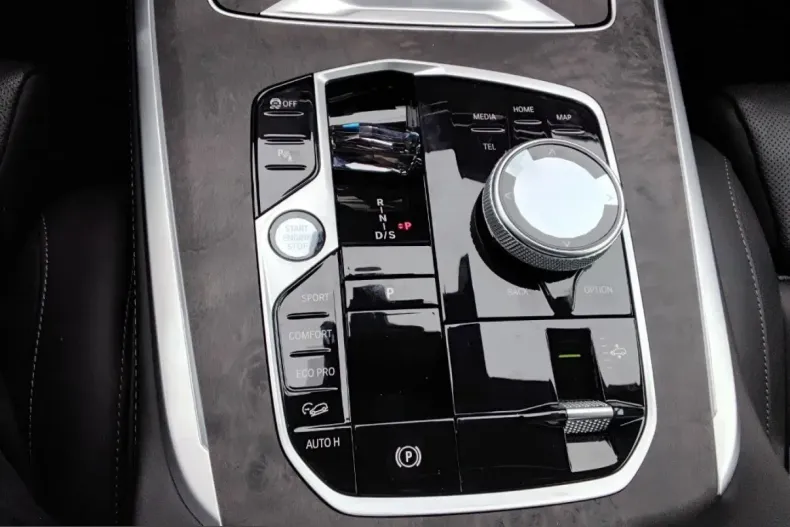 BMW X7 (Seria X) din 2024 cu 27.000 km - oferta BMW223119 - foto 20