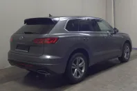 Volkswagen Touareg din 2022 cu 71.464 km - oferta VOL223123 - foto 4