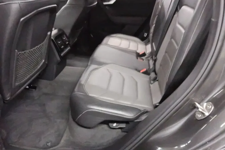 Volkswagen Touareg din 2022 cu 71.464 km - oferta VOL223123 - foto 13