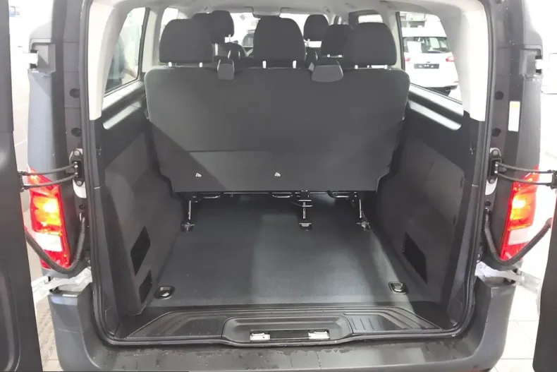 Mercedes-Benz Vito din 2024 cu 13.962 km - oferta MER223128 - foto 10