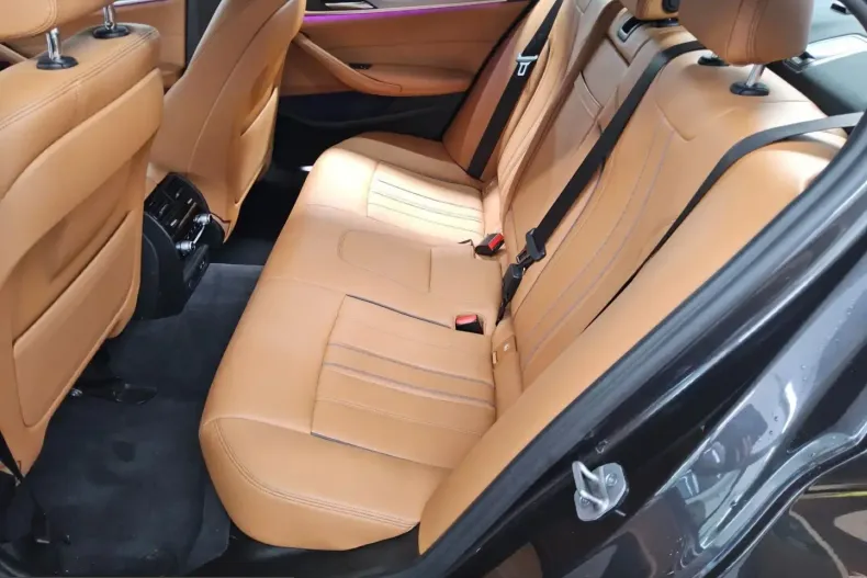 BMW 530 (Seria 5) din 2021 cu 56.260 km - oferta BMW223132 - foto 13