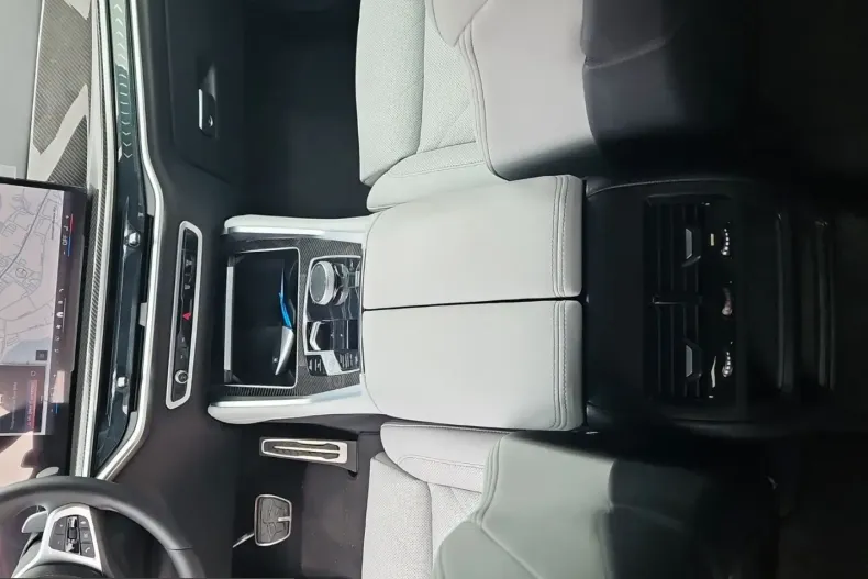 BMW X6 (Seria X) din 2025 cu 22.800 km - oferta BMW223143 - foto 10