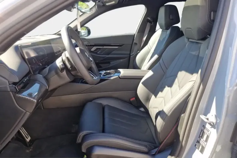 BMW 520 (Seria 5) din 2025 cu 14.000 km - oferta BMW223145 - foto 5