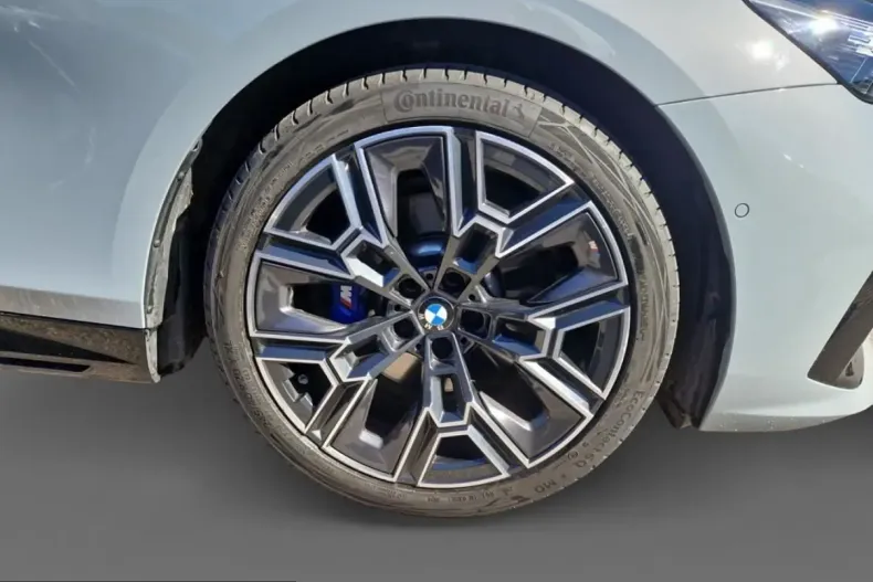 BMW 520 (Seria 5) din 2025 cu 14.000 km - oferta BMW223145 - foto 11