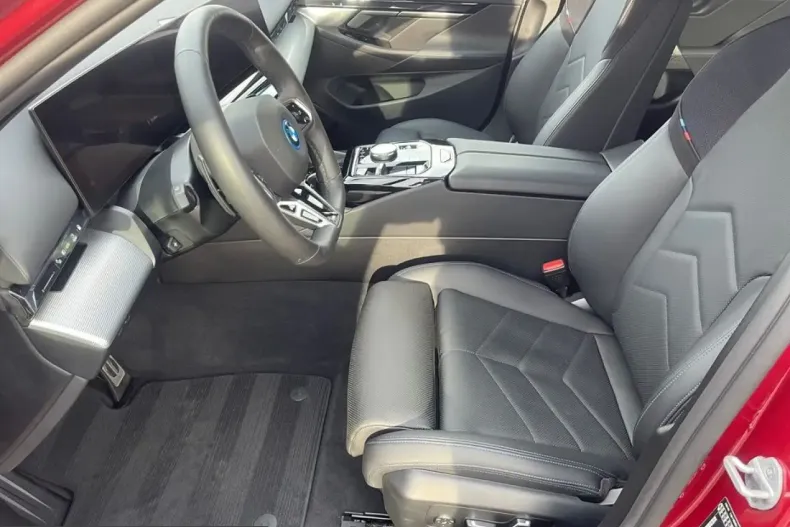 BMW 550 (Seria 5) din 2025 cu 34.995 km - oferta BMW223147 - foto 9