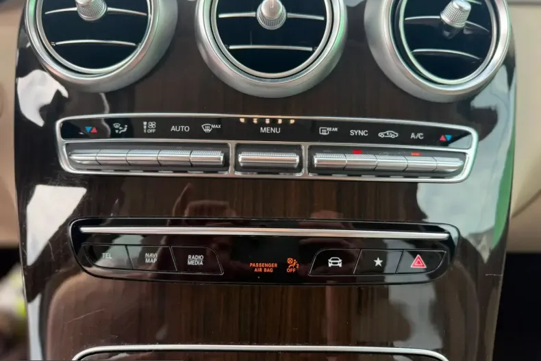 Mercedes-Benz GLC 200 (Clasa GLC) din 2022 cu 82.355 km - oferta MER223152 - foto 28