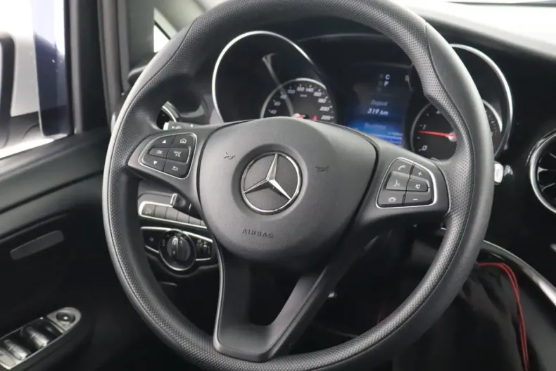 Mercedes-Benz V 220 (Clasa V) din 2022 cu 38.669 km - oferta MER223158 - foto 16