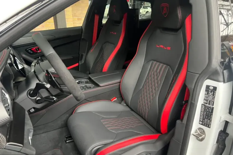 Lamborghini Urus din 2025 cu 9.820 km - oferta LAM223164 - foto 3