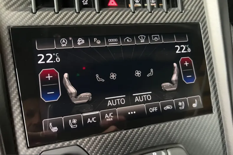 Lamborghini Urus din 2025 cu 9.820 km - oferta LAM223164 - foto 18