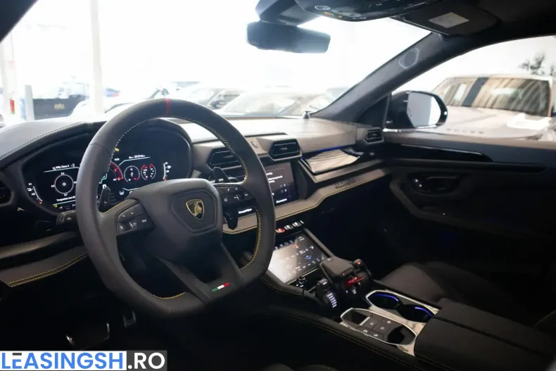Lamborghini Urus din 2025 cu 4.460 km - oferta LAM223171 - foto 6