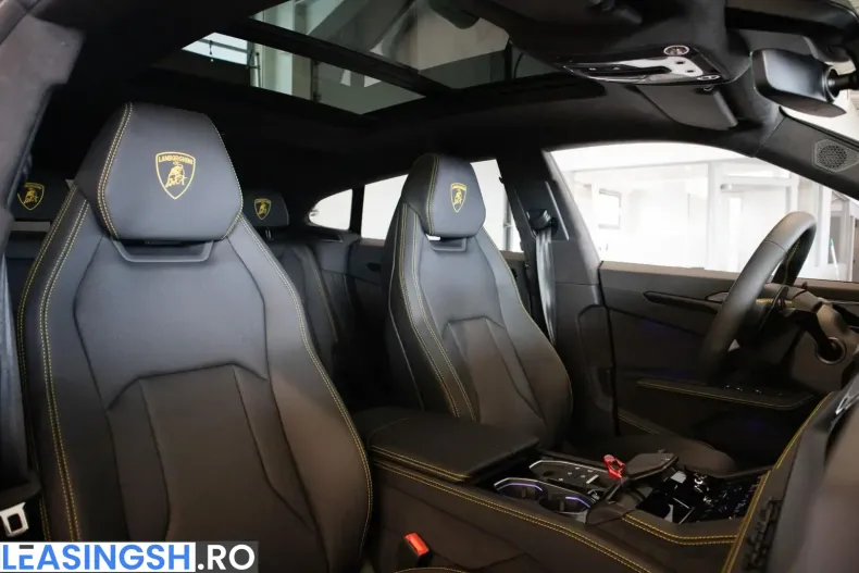 Lamborghini Urus din 2025 cu 4.460 km - oferta LAM223171 - foto 8