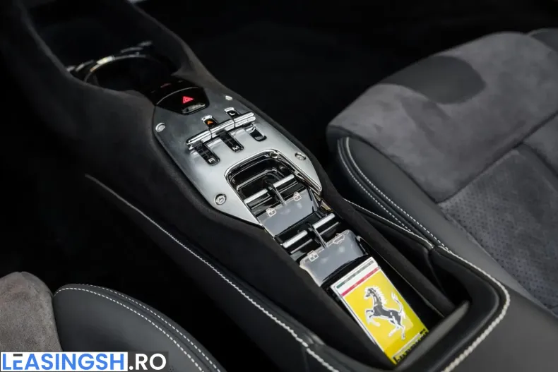 Ferrari SF90 din 2024 cu 1.522 km - oferta FER223174 - foto 14