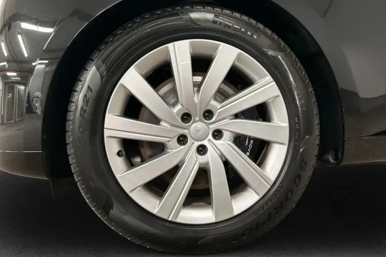 Land Rover Range Rover din 2025 cu 22.777 km - oferta LAN223177 - foto 9