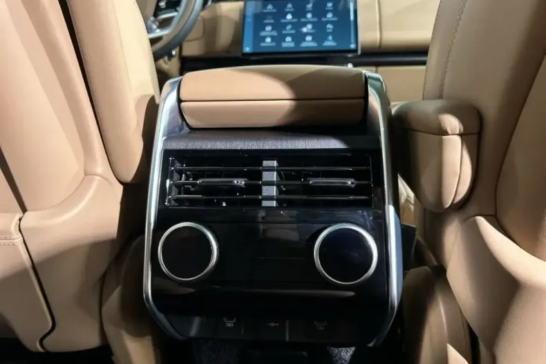Land Rover Range Rover din 2025 cu 22.777 km - oferta LAN223177 - foto 16