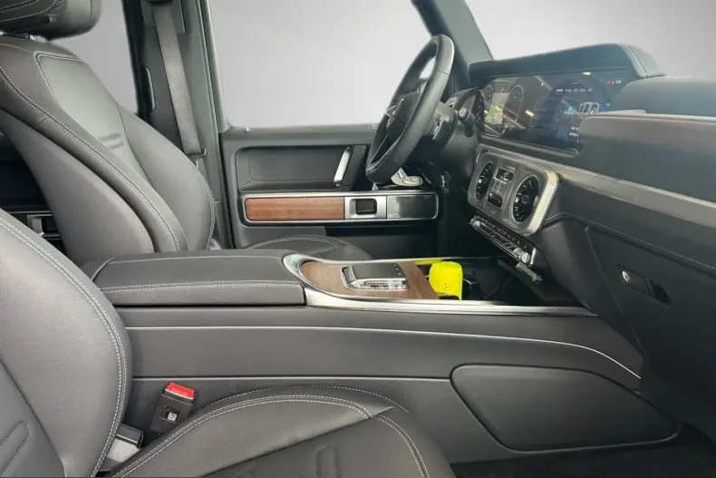 Mercedes-Benz G 500 (Clasa G) din 2025 cu 25.249 km - oferta MER223178 - foto 22