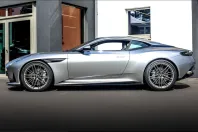 Aston Martin DB12 din 2024 cu 4.650 km - oferta AST223179 - foto 2