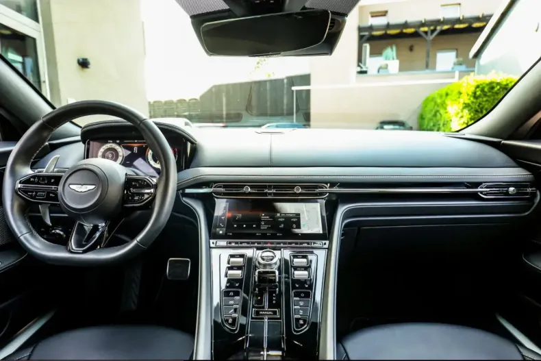 Aston Martin DB12 din 2024 cu 4.650 km - oferta AST223179 - foto 13