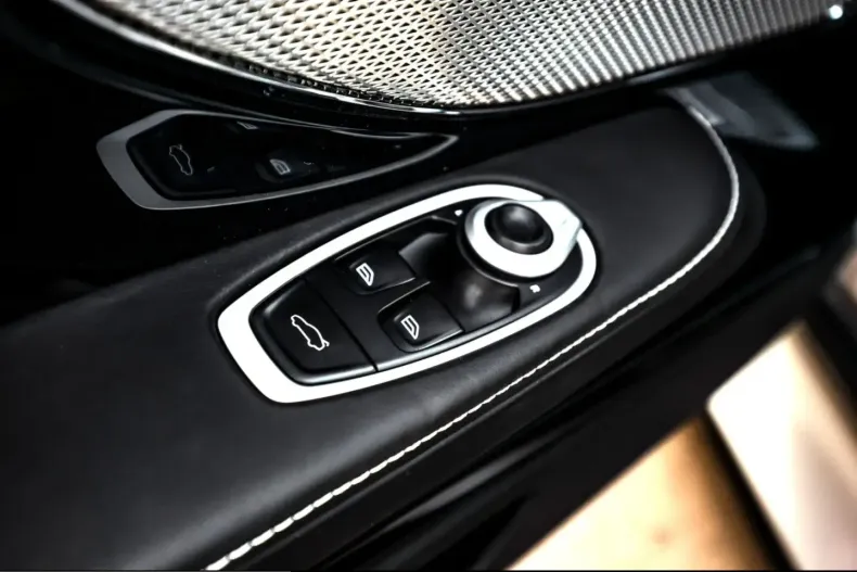 Aston Martin DB12 din 2024 cu 4.650 km - oferta AST223179 - foto 26