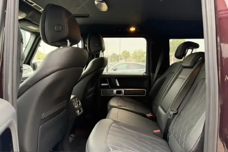 Mercedes-Benz G 450 (Clasa G) din 2024 cu 48.600 km - oferta MER223180 - foto 6