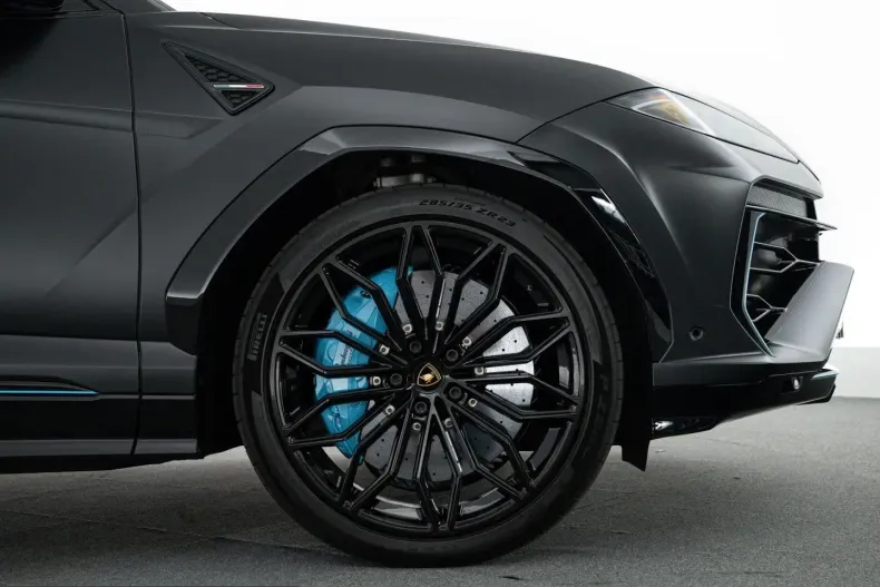 Lamborghini Urus din 2025 cu 7.400 km - oferta LAM223182 - foto 9