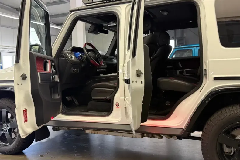 Mercedes-Benz G 500 (Clasa G) din 2024 cu 2.980 km - oferta MER223183 - foto 8