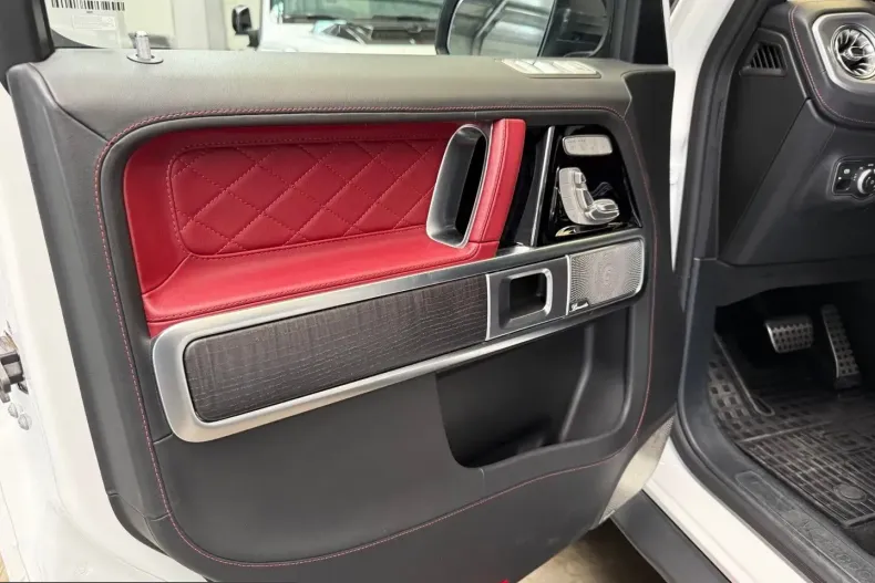 Mercedes-Benz G 500 (Clasa G) din 2024 cu 2.980 km - oferta MER223183 - foto 12