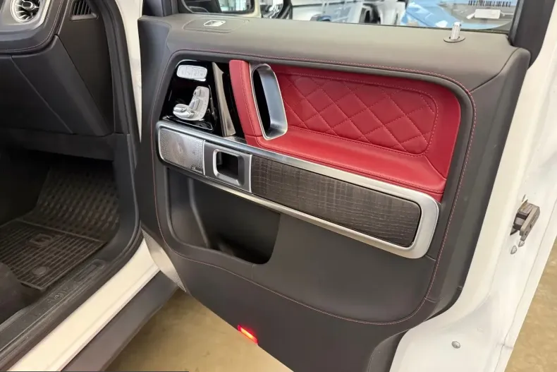 Mercedes-Benz G 500 (Clasa G) din 2024 cu 2.980 km - oferta MER223183 - foto 15