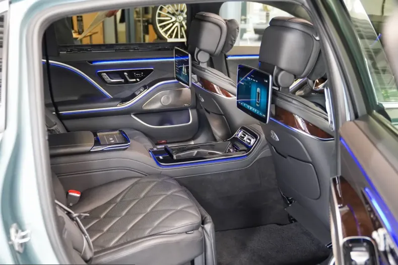 Mercedes-Benz S 680 (Clasa S) din 2024 cu 27.996 km - oferta MER223185 - foto 15
