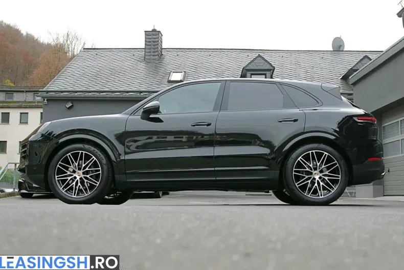 Porsche Cayenne din 2025 cu 12.300 km - oferta POR223188 - foto 3