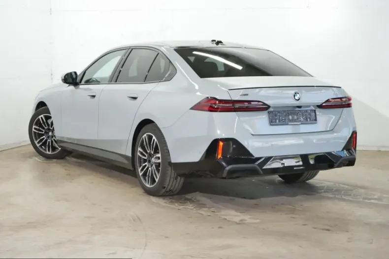 BMW 540 (Seria 5) din 2025 cu 12.741 km - oferta BMW223191 - foto 2