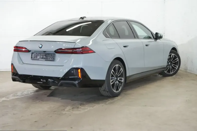 BMW 540 (Seria 5) din 2025 cu 12.741 km - oferta BMW223191 - foto 3
