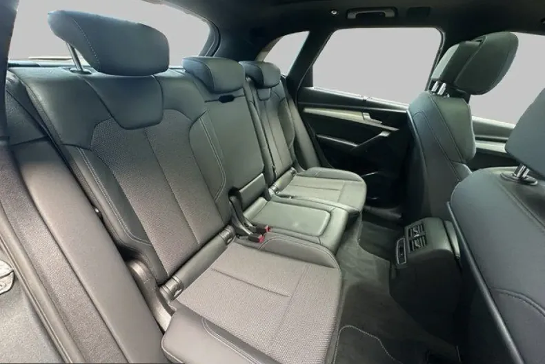 Audi Q5 din 2023 cu 53.674 km - oferta AUD223196 - foto 7