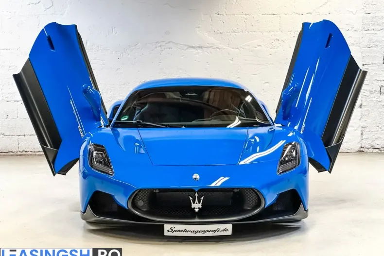 Maserati MC20 din 2025 cu 2.936 km - oferta MAS223209 - foto 1