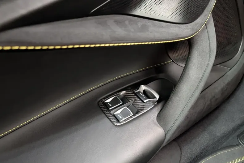 McLaren 750S din 2025 cu 9.999 km - oferta MCL223219 - foto 15