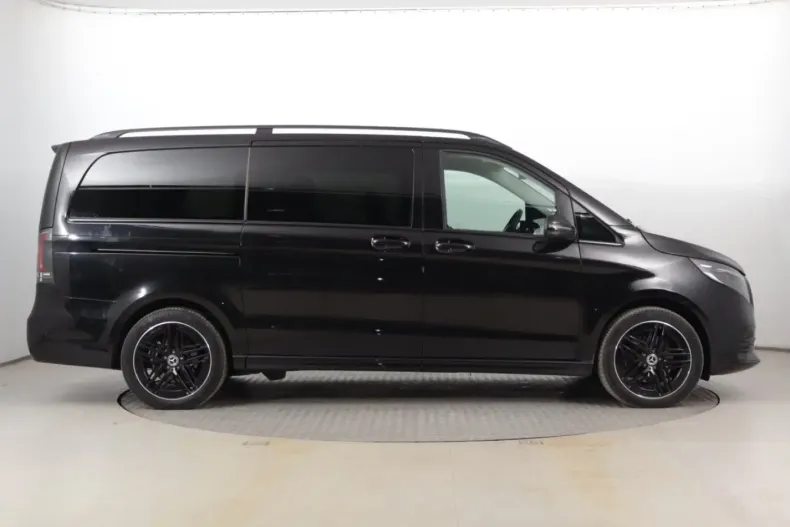 Mercedes-Benz V 300 (Clasa V) din 2024 cu 8.776 km - oferta MER223226 - foto 8