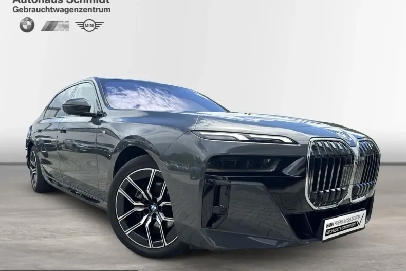 BMW 740 (Seria 7) din 2025 cu 27.788 km - oferta BMW223235 - foto 1