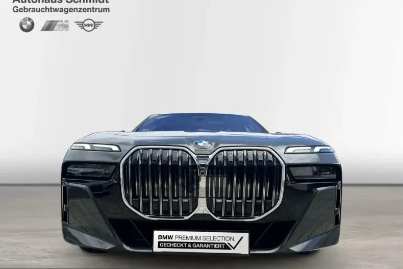 BMW 740 (Seria 7) din 2025 cu 27.788 km - oferta BMW223235 - foto 7