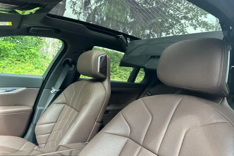 BMW 740 (Seria 7) din 2025 cu 27.788 km - oferta BMW223235 - foto 18