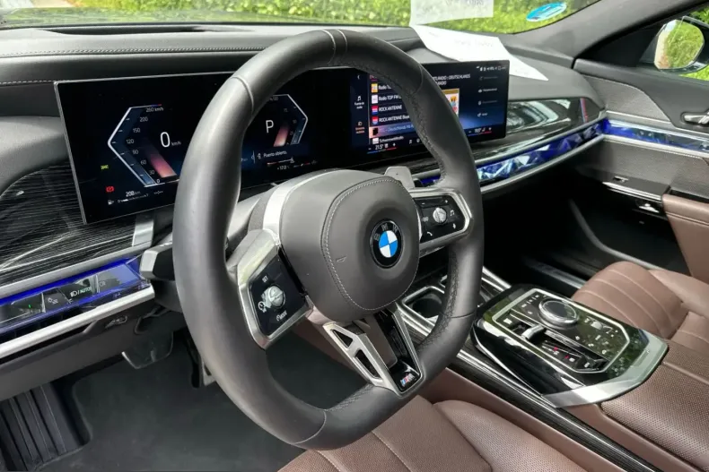 BMW 740 (Seria 7) din 2025 cu 27.788 km - oferta BMW223235 - foto 20