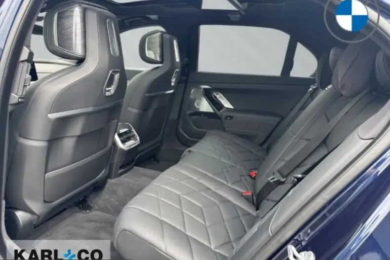 BMW 740 (Seria 7) din 2025 cu 14.795 km - oferta BMW223257 - foto 9