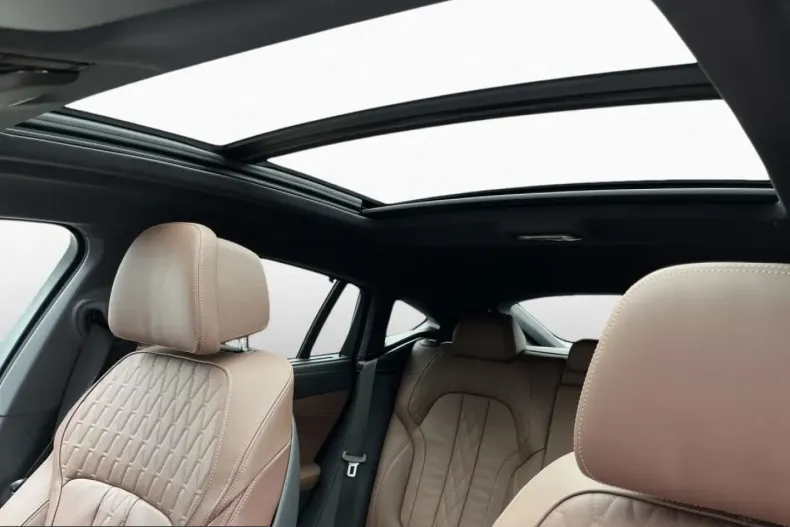 BMW X6 (Seria X) din 2025 cu 14.367 km - oferta BMW223267 - foto 11