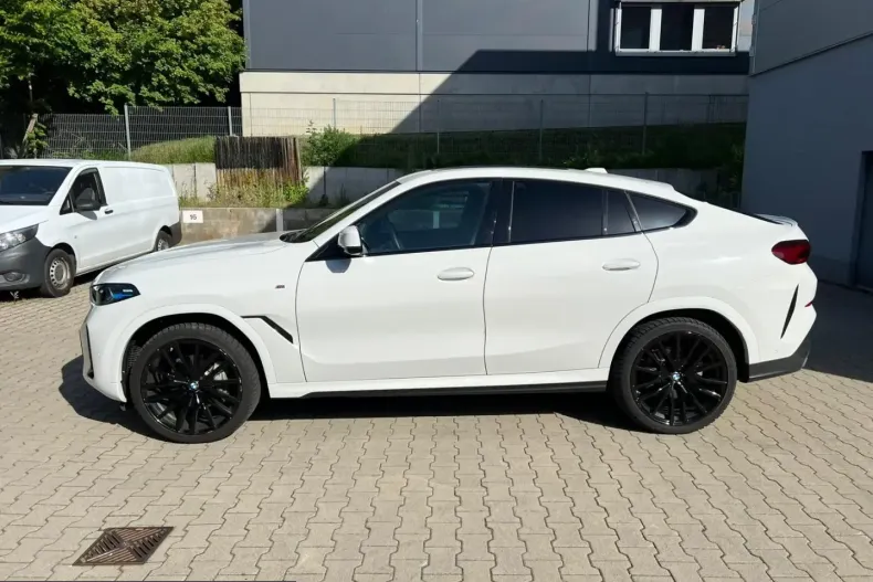 BMW X6 (Seria X) din 2025 cu 17.000 km - oferta BMW223269 - foto 2