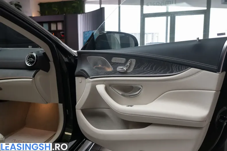 Mercedes-Benz AMG GT (Clasa GT) din 2024 cu 19.640 km - oferta MER223276 - foto 15