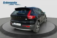 Volvo XC40 din 2022 cu 26.700 km - oferta VOL223278 - foto 4
