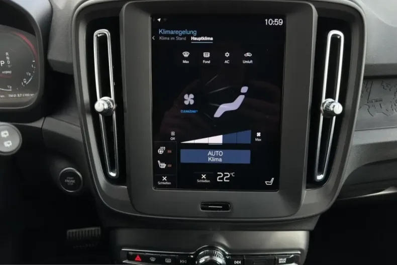 Volvo XC40 din 2022 cu 26.700 km - oferta VOL223278 - foto 8