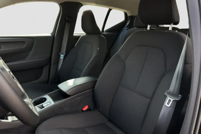 Volvo XC40 din 2022 cu 26.700 km - oferta VOL223278 - foto 12